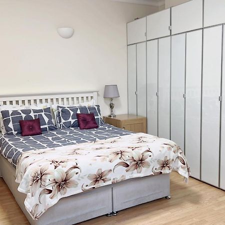 Central London Apartment For Family Upto 5 Ngoại thất bức ảnh