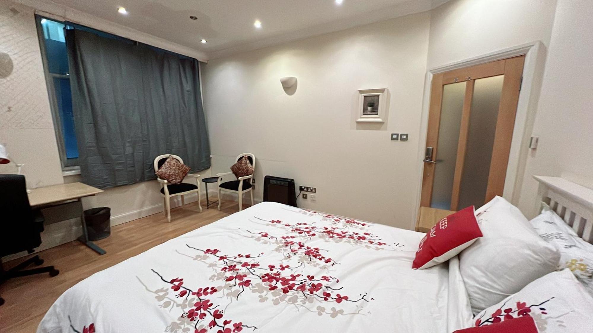 Central London Apartment For Family Upto 5 Ngoại thất bức ảnh
